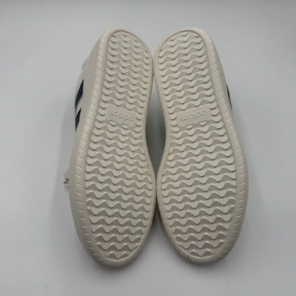 Adidas Men's Size 10 Barreda Shoes Sneakers Off White Preloved Ink Gray JR1318